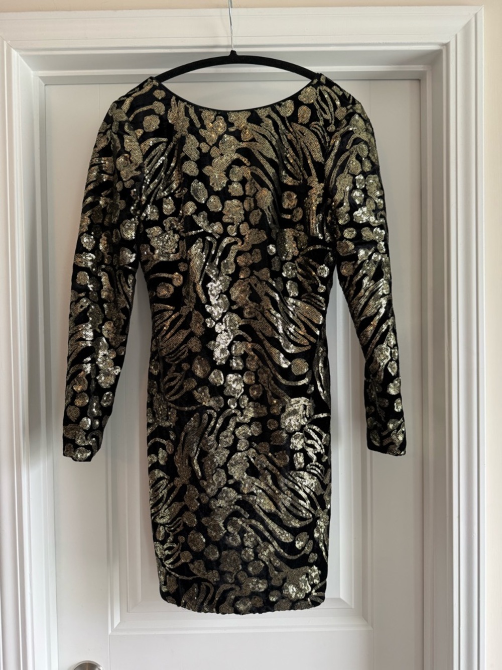 Dress the Population Lola sequin mini dress, size M - Picture 4 of 9